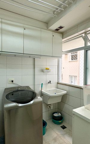 Apartamento à venda com 156m², 3 quartos e 2 vagas Apartamento à venda com 156m², 3 quartos e 2 vagasÁrea de Serviço