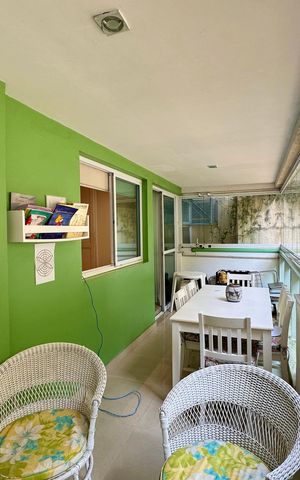 Apartamento à venda com 156m², 3 quartos e 2 vagas Apartamento à venda com 156m², 3 quartos e 2 vagasVaranda