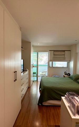 Apartamento à venda com 156m², 3 quartos e 2 vagas Apartamento à venda com 156m², 3 quartos e 2 vagasSuite 2