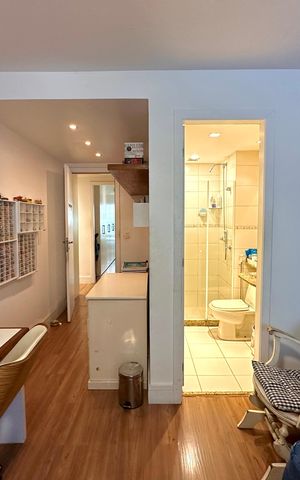 Apartamento à venda com 156m², 3 quartos e 2 vagas Apartamento à venda com 156m², 3 quartos e 2 vagasSuite 3