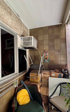 Apartamento à venda com 161m², 4 quartos e 2 vagasQuarto 2 - varanda