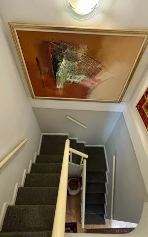 Apartamento à venda com 161m², 4 quartos e 2 vagasEscada