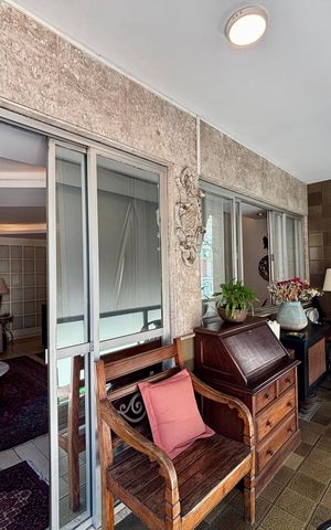Apartamento à venda com 161m², 4 quartos e 2 vagasVaranda da sala