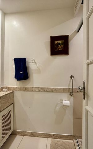 Apartamento à venda com 161m², 4 quartos e 2 vagasBanheiro da Suíte 1