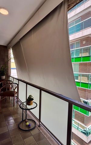 Apartamento à venda com 161m², 4 quartos e 2 vagasVaranda da sala