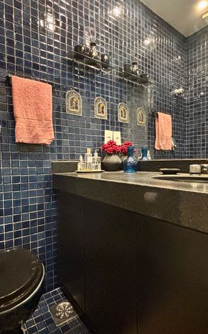 Apartamento à venda com 161m², 4 quartos e 2 vagasBanheiro social