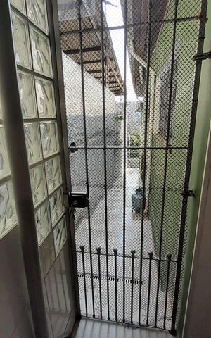 Casa à venda com 146m², 3 quartos e 2 vagas Casa à venda com 146m², 3 quartos e 2 vagasÁrea externa