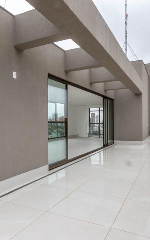 Apartamento à venda com 198m², 4 quartos e 2 vagas Apartamento à venda com 198m², 4 quartos e 2 vagasTerraço