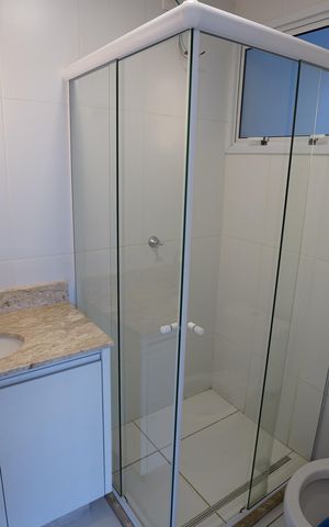 Casa de condomínio para alugar com 80m², 2 quartos e 2 vagasBanheiro social