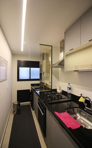 Apartamento à venda com 75m², 2 quartos e 2 vagasCozinha e Área de Serviço