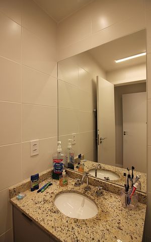 Apartamento à venda com 75m², 2 quartos e 2 vagasBanheiro da Suíte