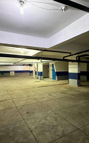 Apartamento à venda com 330m², 4 quartos e 3 vagas Apartamento à venda com 330m², 4 quartos e 3 vagasÁrea comum