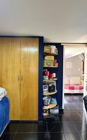 Apartamento à venda com 330m², 4 quartos e 3 vagas Apartamento à venda com 330m², 4 quartos e 3 vagasQuarto 4