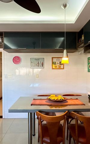 Apartamento à venda com 330m², 4 quartos e 3 vagas Apartamento à venda com 330m², 4 quartos e 3 vagasCozinha