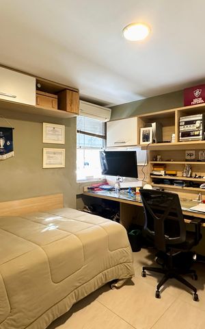 Apartamento à venda com 330m², 4 quartos e 3 vagas Apartamento à venda com 330m², 4 quartos e 3 vagasQuarto 3
