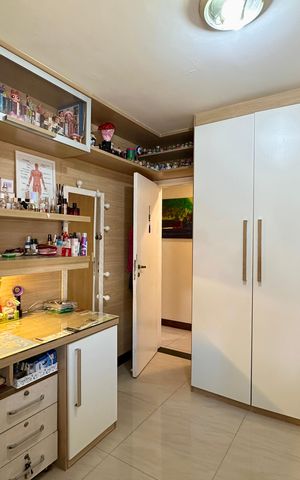 Apartamento à venda com 330m², 4 quartos e 3 vagas Apartamento à venda com 330m², 4 quartos e 3 vagasQuarto 2