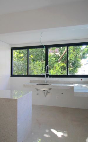 Apartamento à venda com 267m², 4 quartos e 3 vagasCozinha