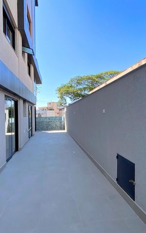 Apartamento à venda com 267m², 4 quartos e 3 vagas Apartamento à venda com 267m², 4 quartos e 3 vagasVaranda