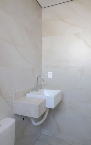 Apartamento à venda com 267m², 4 quartos e 3 vagasBanheiro da Suíte 4