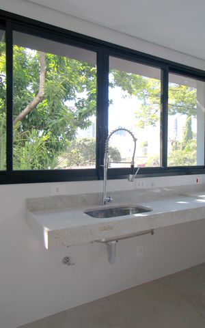 Apartamento à venda com 267m², 4 quartos e 3 vagasCozinha