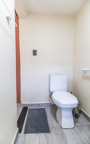 Studio para alugar com 17m², 1 quarto e sem vaga Studio para alugar com 17m², 1 quarto e sem vagaBanheiro social