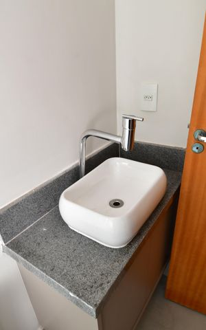 Casa de condomínio para alugar com 96m², 3 quartos e 2 vagasBanheiro Social