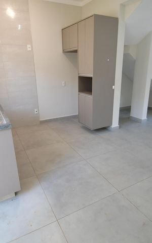 Casa de condomínio para alugar com 96m², 3 quartos e 2 vagasCozinha
