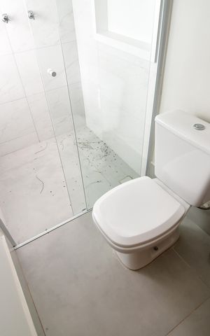 Casa de condomínio para alugar com 96m², 3 quartos e 2 vagasBanheiro Social
