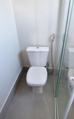 Casa de condomínio para alugar com 96m², 3 quartos e 2 vagasBanheiro Suíte