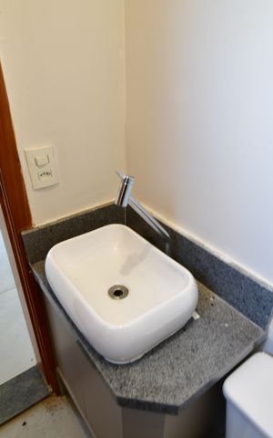 Casa de condomínio para alugar com 96m², 3 quartos e 2 vagasLavabo