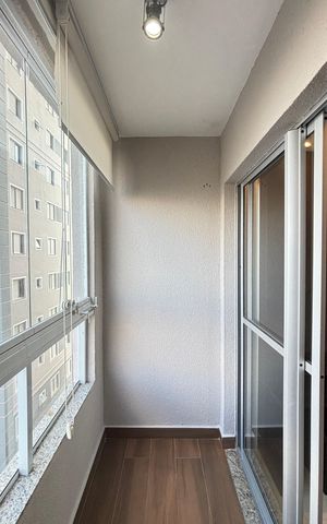Apartamento à venda com 52m², 2 quartos e 1 vaga Apartamento à venda com 52m², 2 quartos e 1 vagaSala - Varandaa