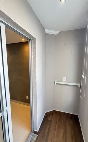 Apartamento à venda com 52m², 2 quartos e 1 vaga Apartamento à venda com 52m², 2 quartos e 1 vagaSala - Varanda