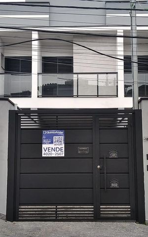 Casa para alugar com 140m², 3 quartos e 2 vagasFachada