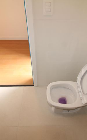 Casa à venda com 140m², 3 quartos e 2 vagasBanheiro - Suíte 3