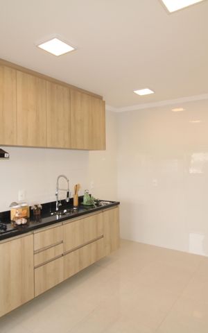 Casa à venda com 140m², 3 quartos e 2 vagasCozinha