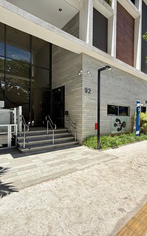 Studio para alugar com 26m², 1 quarto e sem vaga Studio para alugar com 26m², 1 quarto e sem vagaFachada