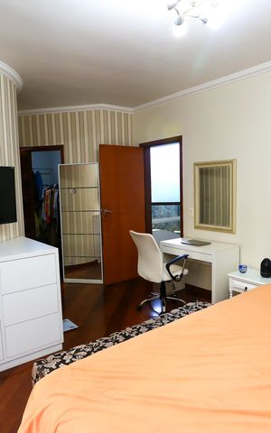 Casa de condomínio à venda com 340m², 4 quartos e 4 vagas Casa de condomínio à venda com 340m², 4 quartos e 4 vagasSuíte 1