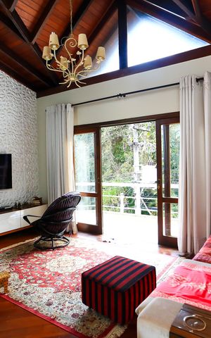 Casa de condomínio à venda com 340m², 4 quartos e 4 vagas Casa de condomínio à venda com 340m², 4 quartos e 4 vagasSala 2