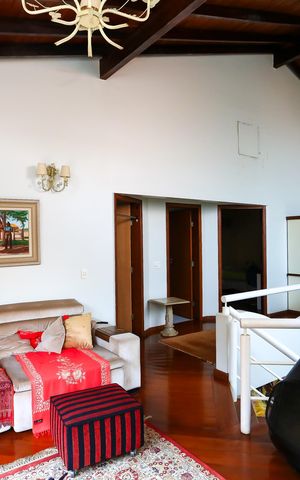 Casa de condomínio à venda com 340m², 4 quartos e 4 vagas Casa de condomínio à venda com 340m², 4 quartos e 4 vagasSala 2