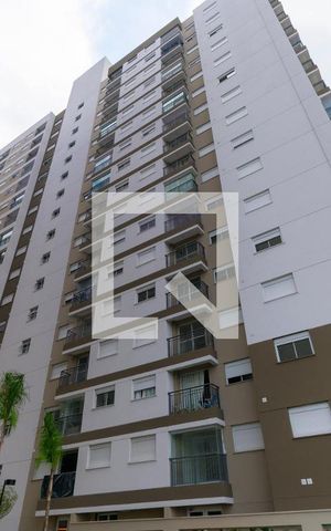 Apartamento para alugar com 39m², 2 quartos e 1 vaga Apartamento para alugar com 39m², 2 quartos e 1 vagaFachada e portaria