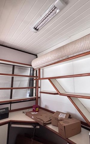 Apartamento para alugar com 185m², 4 quartos e 4 vagas Apartamento para alugar com 185m², 4 quartos e 4 vagasEscritório