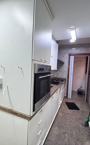 Apartamento para alugar com 185m², 4 quartos e 4 vagas Apartamento para alugar com 185m², 4 quartos e 4 vagasCozinha