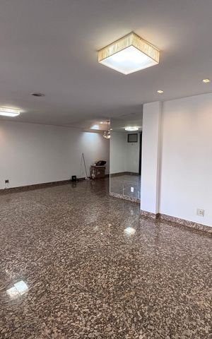 Apartamento para alugar com 185m², 4 quartos e 4 vagas Apartamento para alugar com 185m², 4 quartos e 4 vagasSala