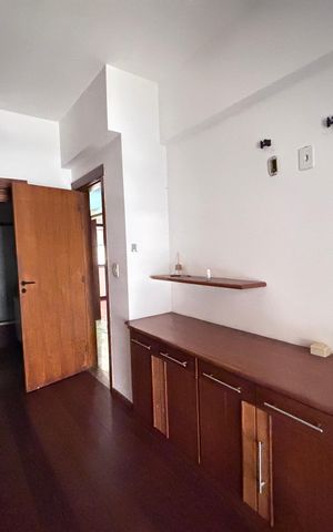 Apartamento para alugar com 185m², 4 quartos e 4 vagas Apartamento para alugar com 185m², 4 quartos e 4 vagasSuíte