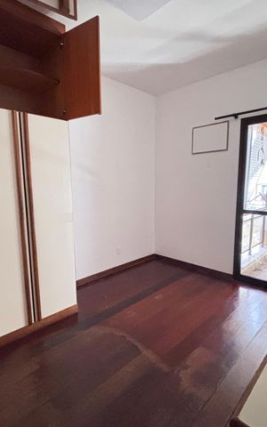 Apartamento para alugar com 185m², 4 quartos e 4 vagas Apartamento para alugar com 185m², 4 quartos e 4 vagasQuarto