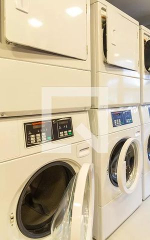 Studio à venda com 45m², 1 quarto e 1 vaga Studio à venda com 45m², 1 quarto e 1 vagaÁrea comum