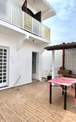 Casa para alugar com 161m², 4 quartos e 2 vagas Casa para alugar com 161m², 4 quartos e 2 vagasQuintal
