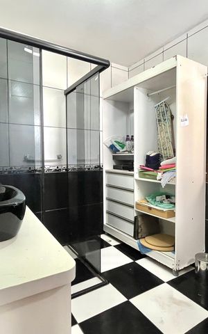 Casa para alugar com 161m², 4 quartos e 2 vagas Casa para alugar com 161m², 4 quartos e 2 vagasBanheiro da Suíte