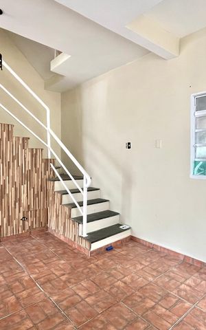 Casa para alugar com 161m², 4 quartos e 2 vagas Casa para alugar com 161m², 4 quartos e 2 vagasSala