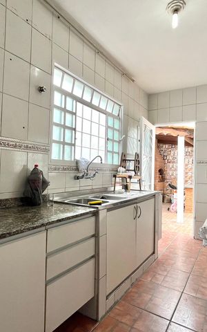 Casa para alugar com 161m², 4 quartos e 2 vagas Casa para alugar com 161m², 4 quartos e 2 vagasCozinha